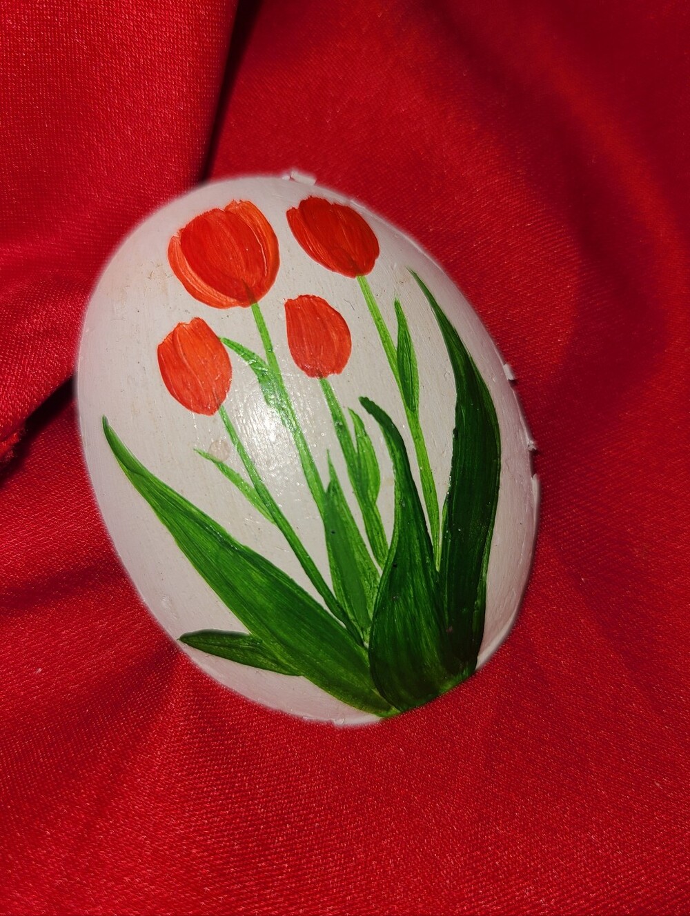 Vintage White Brooch with Red Tulip Motif